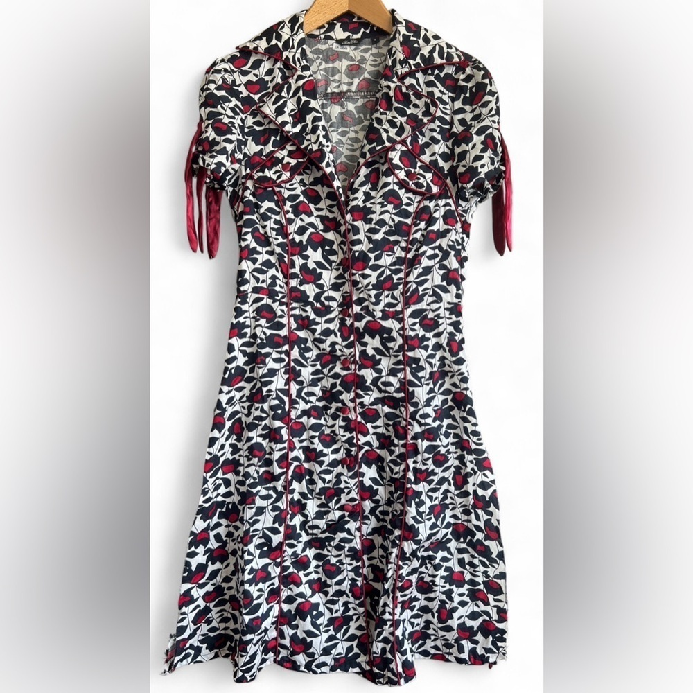 Très Chic Red Black Floral Fit & Flare Button Down Midi Dress S